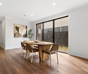 Your Entertainer's Dream Home Awaits - Photo 4