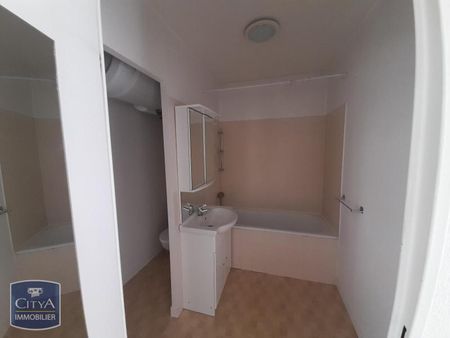 Location Appartement 2 pièces 29m² CLERMONT FERRAND 63000 - Photo 3