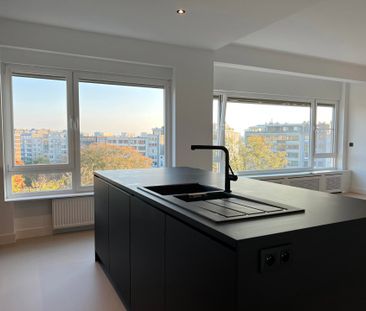 Gerenoveerd appartement met zicht op het park - Photo 6