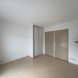 Appartement à louer - REIMS- - Photo 3