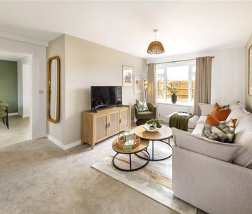 Alma Gardens, Deepcut, Camberley, Surrey, GU16 - Photo 3