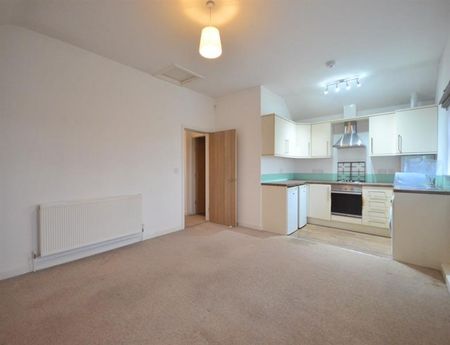 Washway Road, Sale - Photo 3