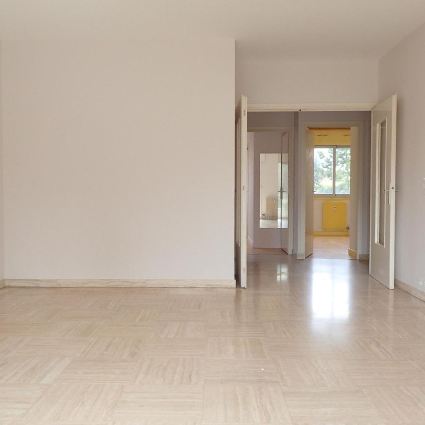 Location Appartement 3 pièces 74m² BARBERAZ 73000 - Photo 1