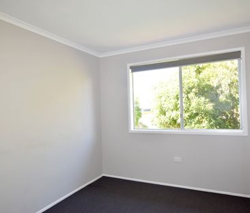 BREAK LEASE :: INNER CITY TOWNHOUSE, HARBOUR VIEWS, WALK TO WOOLWORTHS - Photo 3