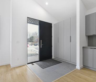 For Lease - 506 Scarborough Road Unit# MAIN FLOOR, Toronto, Ontario - Photo 4