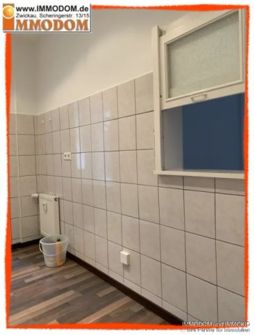 2-Zimmer-Dachwohnung ohne Schrägen mit begehbarem Kleiderschrank und PKW-Stellplatz im Hof zu vermieten! - Photo 5