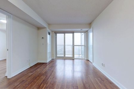 For Lease - 181 Village Green Square Unit# 821, Toronto, Ontario - Photo 2