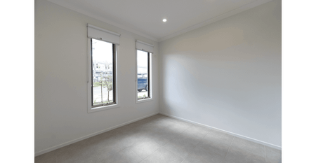 Modern Family Living in the Heart of Strathtulloh - Photo 2