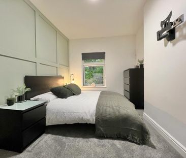 Stunning shared house on Wilderspool Causeway! Room 1 - Photo 1