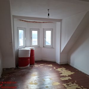 Helle Dachgeschosswohnung - Photo 2