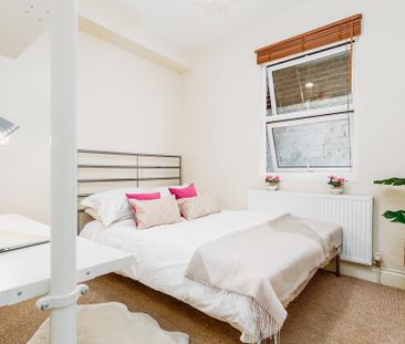 5 bedroom terraced house to rent - Photo 2