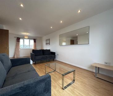 2 bedroom apartment to rent - Photo 3