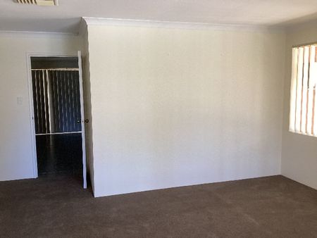 Neat and Tidy 3 BEDROOM HOME - Photo 4