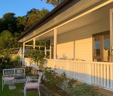 Home with Stunning City, Harbour, and Rural Views - Photo 3