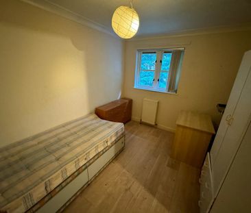 3 Bedroom Property To Rent - Photo 6