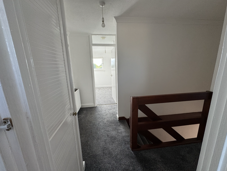 3 bedroom maisonette to rent - Photo 2