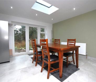 6 bedroom semi-detached house to rent - Photo 3