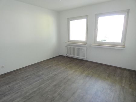** Modernisierte 2-Zi-Wohnung in Essen-Holsterhausen sucht neuen Mieter ** - Photo 3
