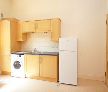 Oban Drive, North Kelvinside, Glasgow - Photo 6