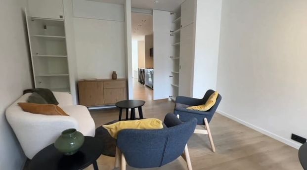 Appartement te huur - Photo 1