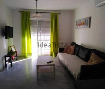 Alquiler de piso en Calle Reyes Católicos - Photo 2