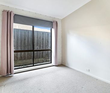 Charming Family Home in a Quiet Court with a Huge Shed for Your Use - Photo 4