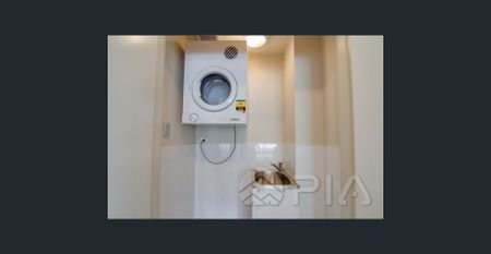 Great Location, Ideal Residency, Ultra Modern Apartment with timber flooring walking to Northwest Metro. - Photo 4