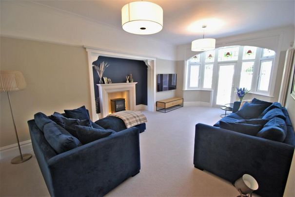 4 bedroom detached house to rent - Photo 1