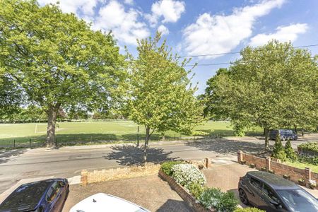 Powder Mill Lane, Twickenham, TW2 6EG - Photo 3