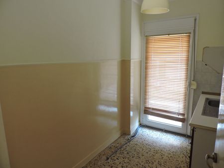 Studio/Γκαρσονιέρα για ενοικίαση Κέντρο (Χαριλάου) - Photo 3