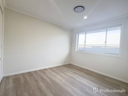 48A Evesham Circuit - Photo 2