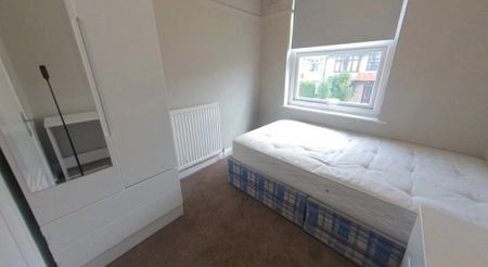 4 bedroom house to rent - Photo 2