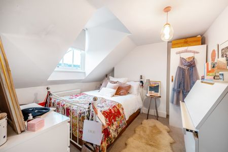 Knights Hill, Tulse Hill, London, SE27 - Photo 2