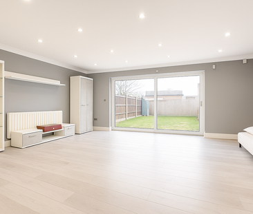 4 bedroom terraced house to rent - Photo 1