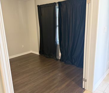 For Lease - 420 Sixteen Mile Drive, Oakville, Ontario - Photo 1