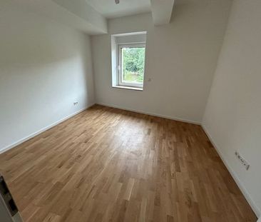 Erstbezug nach Sanierung - Schicke 3- Zimmerwohnung mit Balkon zu v... - Photo 5