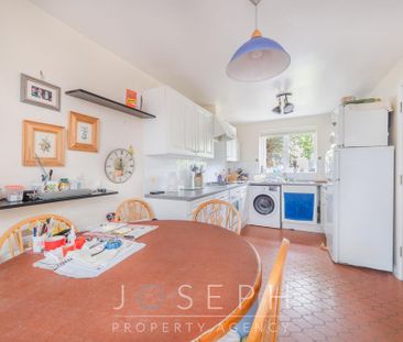 1 bedroom in a house share to rent - Photo 5