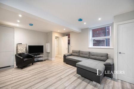 1 bedroom flat to rent - Photo 5