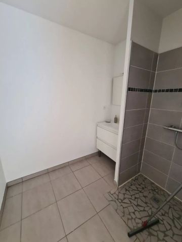 A louer Appartement T2 meublé 38.35 m2, le Bouscat - Photo 4