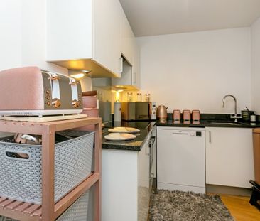 1 bedroom flat to rent - Photo 4