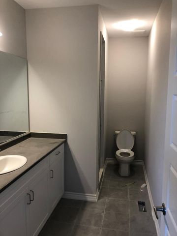 For Lease - 17 Divers Road Unit# Main Floor, Brampton, Ontario - Photo 2