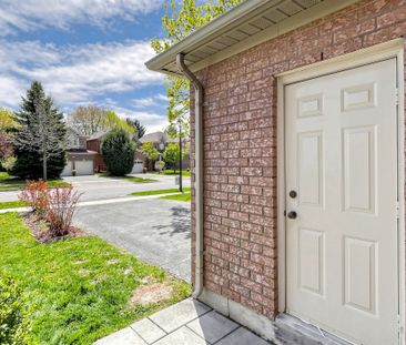 For Lease - 165 Clearmeadow Boulevard, Newmarket, Ontario - Photo 5