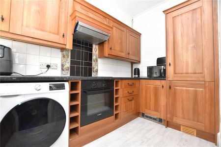 29, Oddfellow Street, Morley, Leeds, West Yorkshire, LS27 9EF - Photo 4