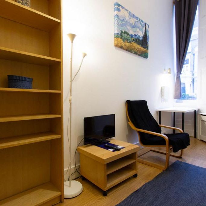 Flat 01 Penywern Road, Earls Court SW5 9SX - Photo 1