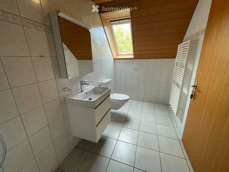 3,5 Zi.-Wohnung in Bauernhaus zu vermieten - Photo 2