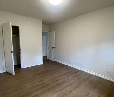 For Lease - 116 Cartier Crescent Unit# Main Floor, Richmond Hill, O... - Photo 1