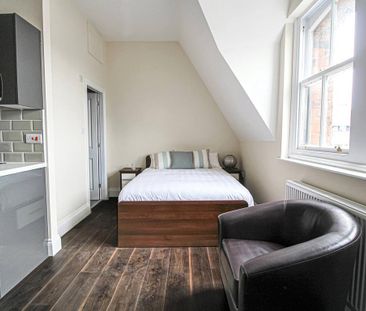 Studio to rent - Photo 2