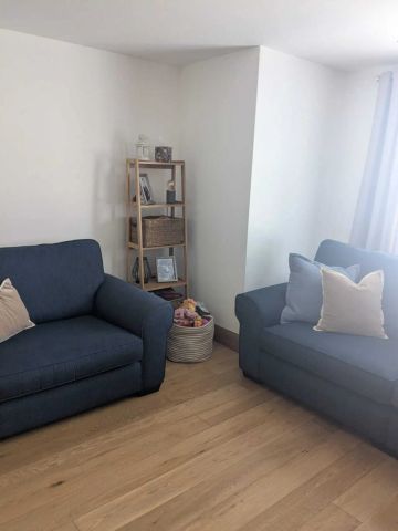 27 Barr Crescent - Photo 3