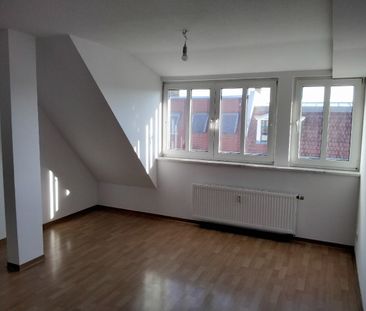 Attraktive Dachgeschosswohnung in ruhiger Lage - Photo 4