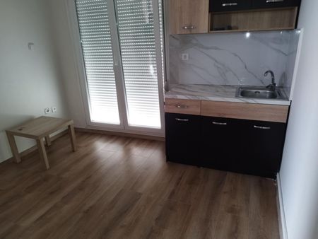 Studio/Γκαρσονιέρα για ενοικίαση Δημαρχείου (Αμπελόκηποι) - Photo 2